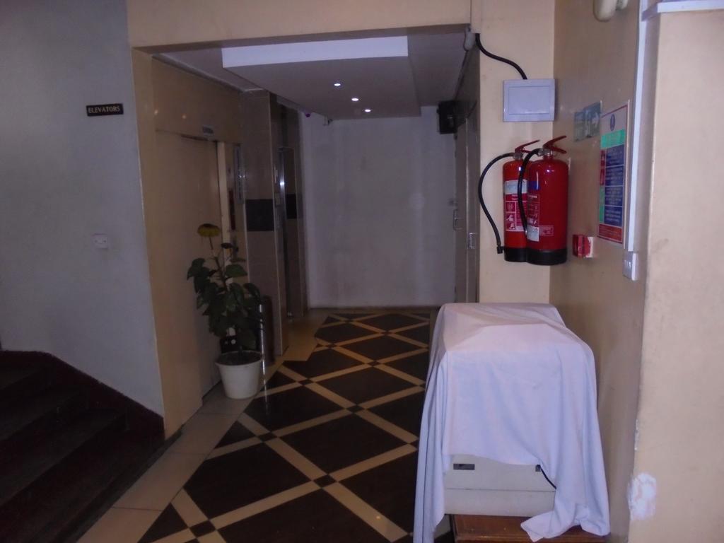 Karibu Hotel Nairobi Exteriör bild