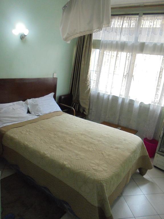 Karibu Hotel Nairobi Exteriör bild