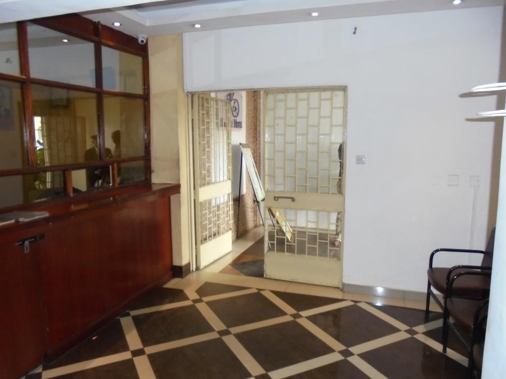 Karibu Hotel Nairobi Exteriör bild